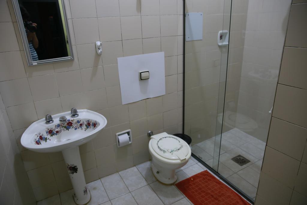Buena Vista Hostel 欧鲁普雷图 客房 照片